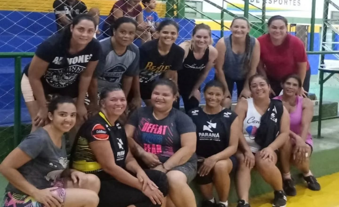 Incentivo à novas modalidades: TREINO DE HANDEBOL FEMININO ⚽⚽
