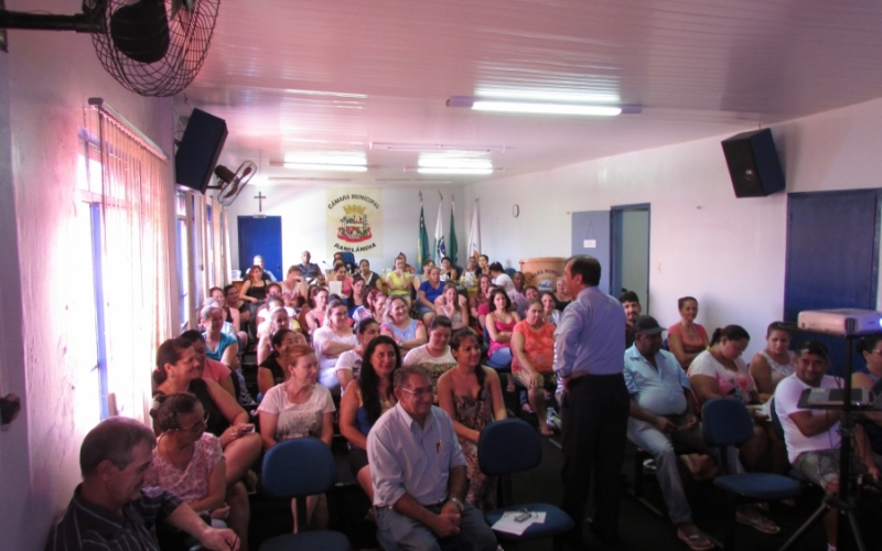 Servidores municipais participam de palestras de Capacitação e Qualificação